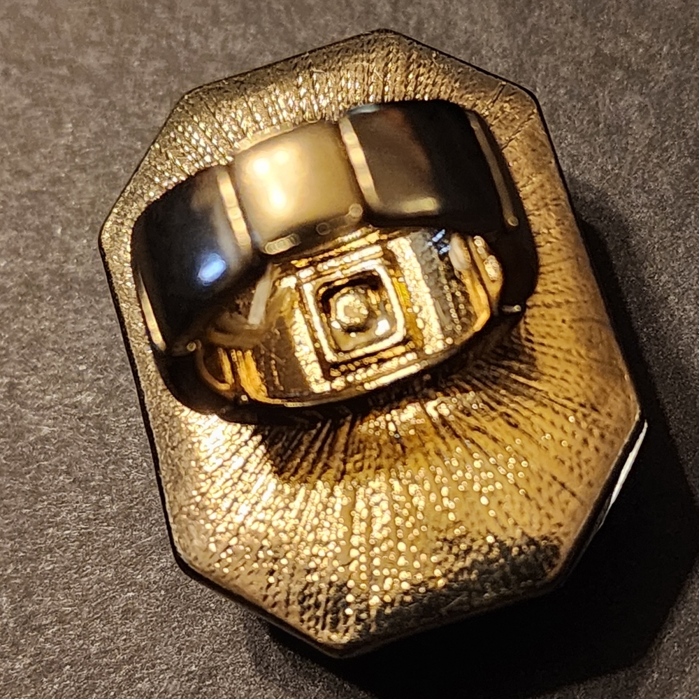Large stone ring - Picture 4 of 4